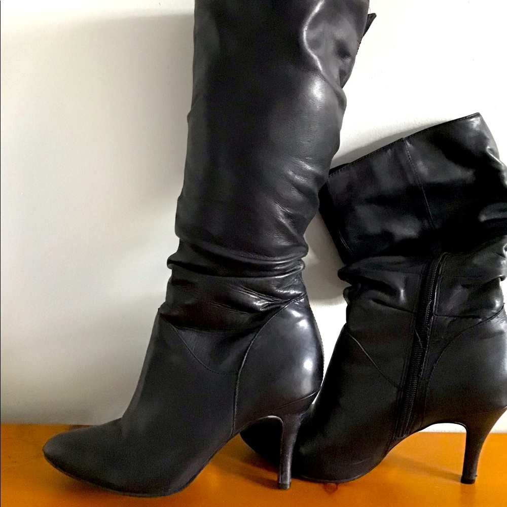 STEVE MADDEN Black Leather Boots